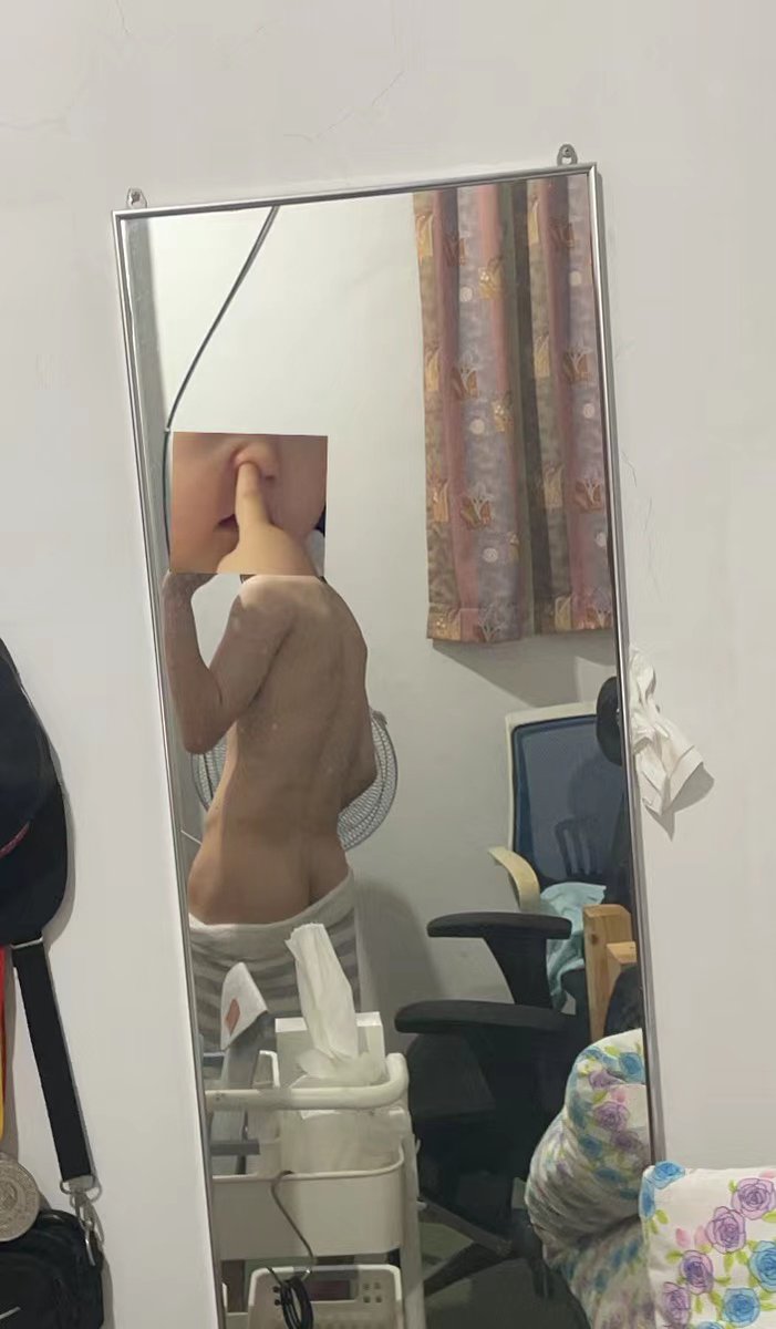 imL1105's tweet photo. 呜呜呜想开张 #第四爱 #女攻男受 https://t.co/5GpBZJw1XA