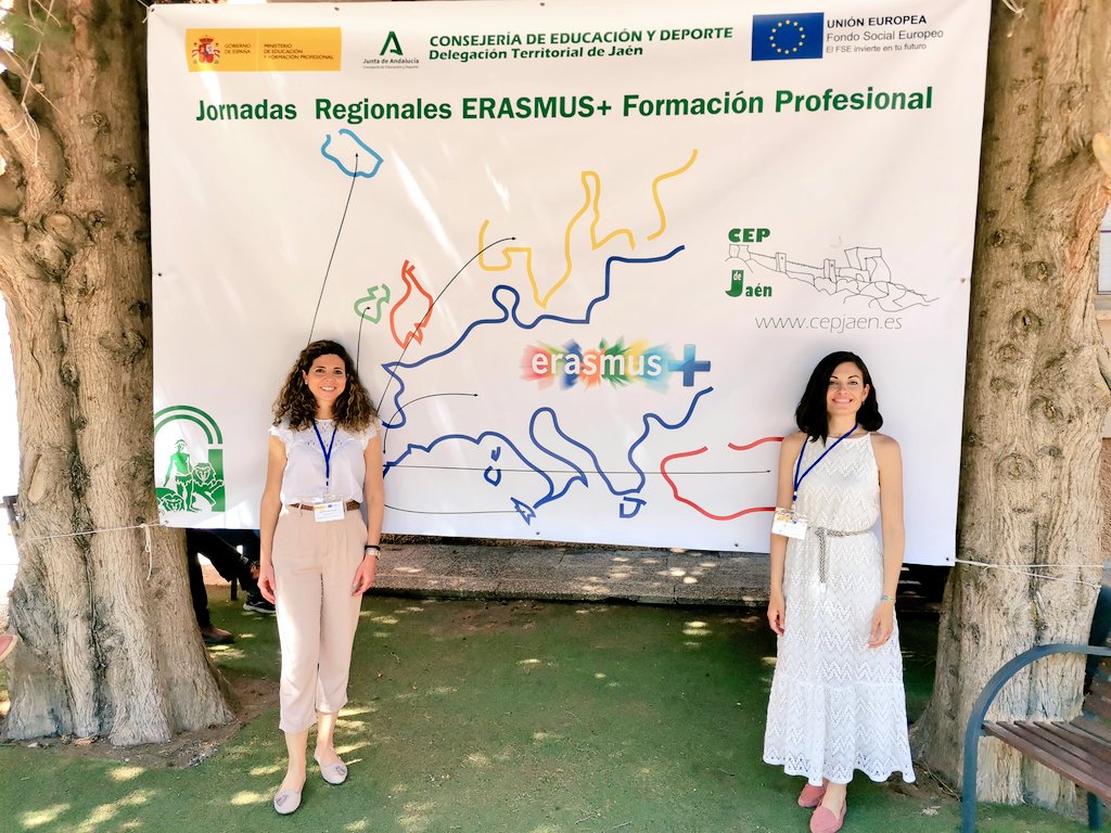 erasmussbermeja's tweet photo. Estupenda representación del Equipo Internacional del @IESSB en las #jornadasregionalesErasmusFP del @CEPJAEN1 
Seguimos aprendiendo! 💪🇪🇺
#ErasmusPlus @sepiegob @EducaAnd https://t.co/sD6EdWYBb5
