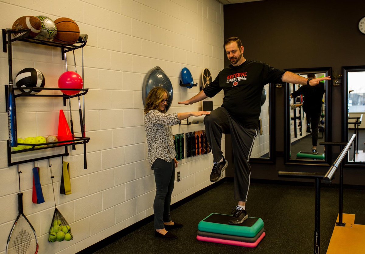 activerecovpt's tweet image. How about a little #hipcheck? Check out this video for some great info on engaging your #gluteusmedius and self-assessing the balance between your hip adductors and abductors. 

youtube.com/watch?v=PxOZjp…

#muscleimbalance #glutework #hipstrength #physicaltherapy #hippain #getpt1st