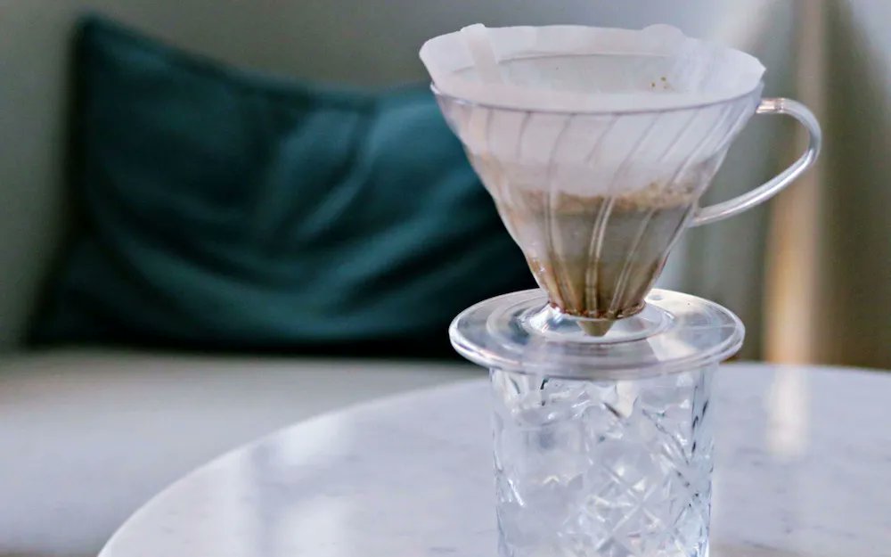 Baratza's tweet photo. Did you know that Japanese Iced Coffee, iced pour-over, &amp; a flash brew coffee are three different names for the same coffee drink? @PerfectDailyG divulges more intriguing insights on flash brew coffee. https://t.co/EqKcSrld6r #DrinksGuide #WeGrindYouBrew https://t.co/Rs9tTqL274