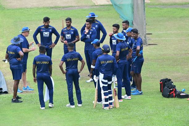 cricket_mirror7's tweet photo. Sri Lanka cricket team starts practice in Bangladesh for the first test match. 

#SLvBAN #BANvSL #Cricket #SriLanka https://t.co/yCNVESywwh