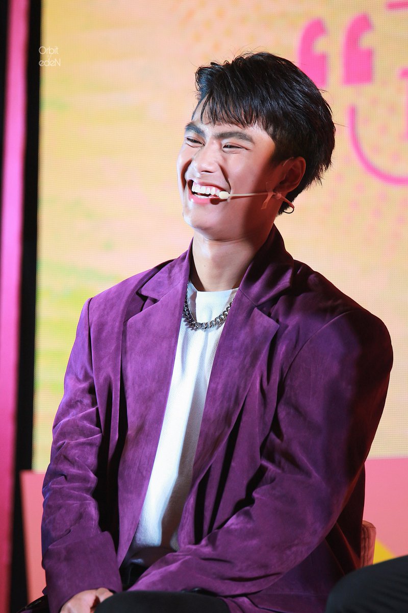 orbit_of_eden's tweet photo. หัวเราะเอ้กอ้ากเลยย
😃😄😁😆

#GOMO5GxOhmNanon
#ไวไปไหมถ้าจะขอเป็นมากกว่าเพื่อน 
#ohmpawat @ohmpawatt 
#โอมนนน #OhmNanon https://t.co/zplibM2liK