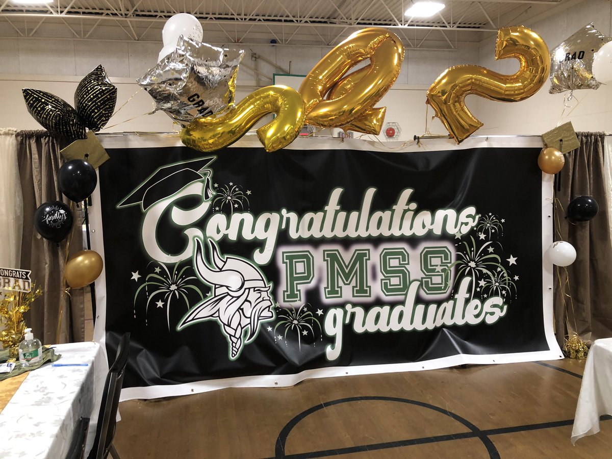 mrsharpess's tweet photo. @PittSecondary Grade 12 Capstone presentations. An exciting day for our grads, celebrating their purpose, passion and creativity! #sd42 https://t.co/C2B5DsPDMa