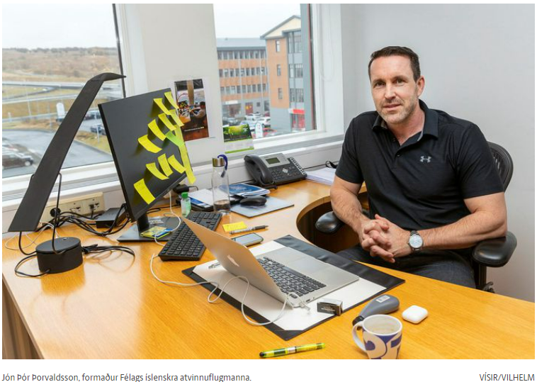 Hey, mig vantar nýjan tölvuskjá fyrir post-it miðana mína