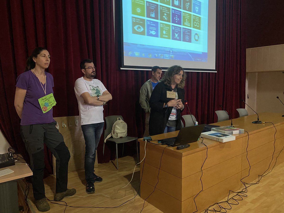 OrdenacionM's tweet photo. ¡Qué gran Jornada! ¡Gracias @IESBENGABIROL @JosefinaAldecoa @LASIES @IESPlayamar @AytoYunquera por vuestra colaboración! https://t.co/vPN5v8AL8H