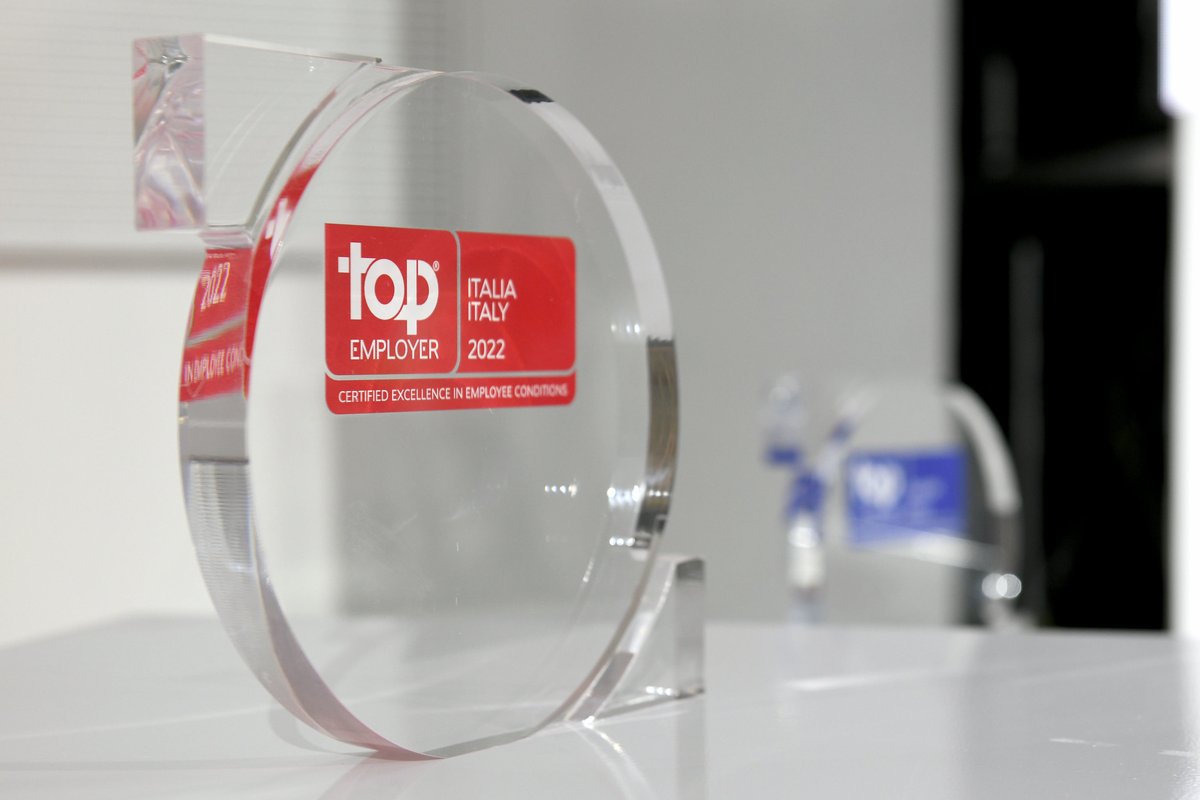 Siamo felici di aver preso parte alla cerimonia di premiazione organizzata da Top Employers Institute e di aver incontrato tante aziende che, come noi, si impegnano a migliorare l'ambiente di lavoro attraverso lo sviluppo di politiche e pratiche HR. 
 
 ➡️ bit.ly/3slATf9