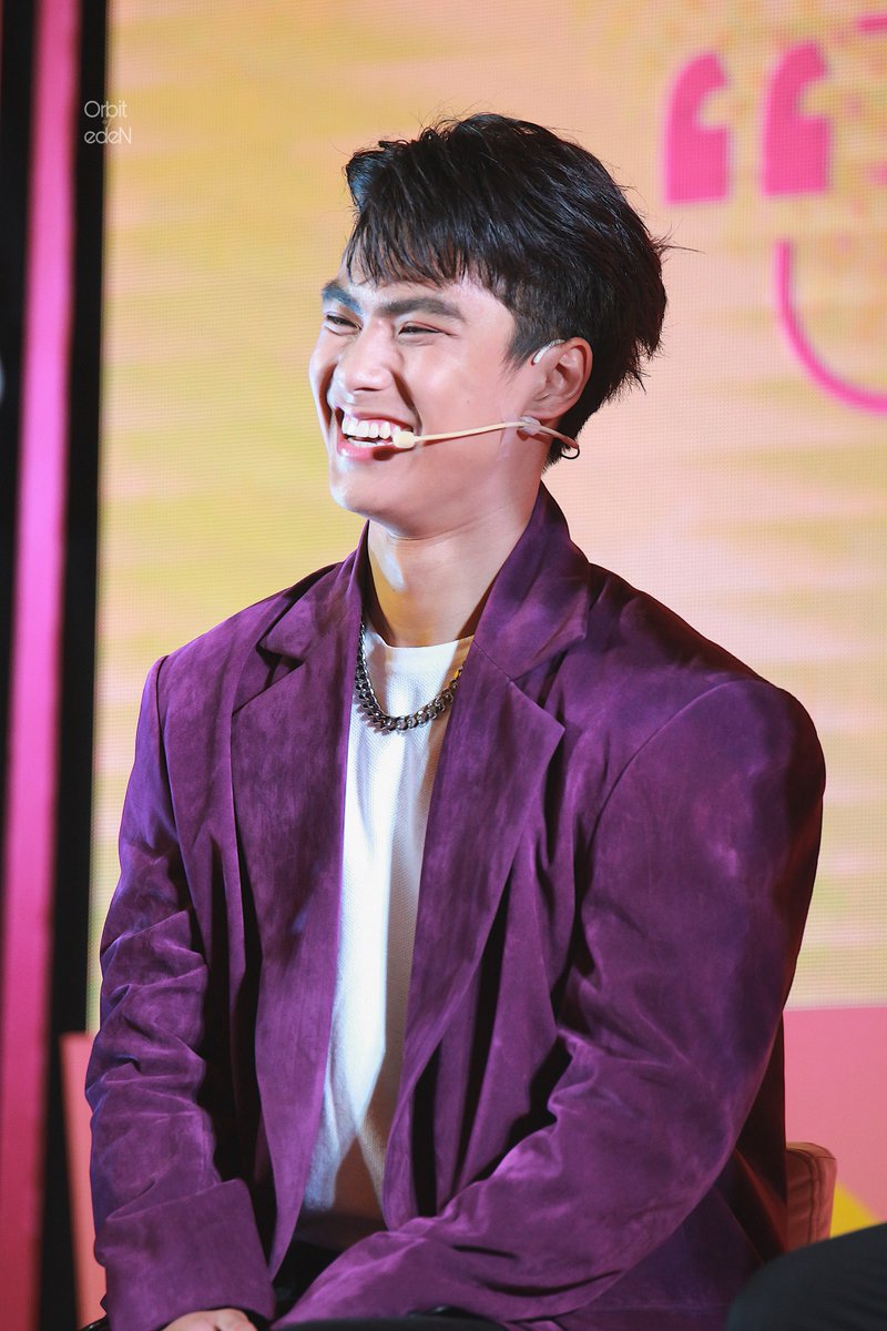 orbit_of_eden's tweet photo. หัวเราะเอ้กอ้ากเลยย
😃😄😁😆

#GOMO5GxOhmNanon
#ไวไปไหมถ้าจะขอเป็นมากกว่าเพื่อน 
#ohmpawat @ohmpawatt 
#โอมนนน #OhmNanon https://t.co/zplibM2liK