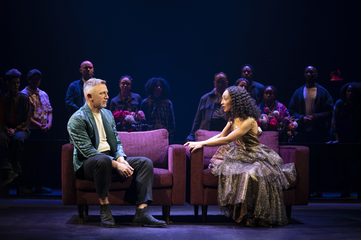 DanielCraigUPD's tweet photo. #RuthNegga on working with #DanielCraig in #MacbethBway
"I am deeply indebted to Daniel who is the best scene partner another actor could have asked for – it is a privilege to share the stage with him."
Source: https://t.co/JYlLn36aP2 https://t.co/cmL3jHF5Jx