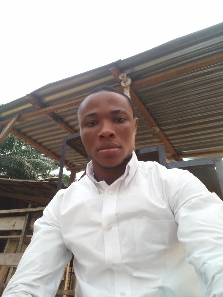 Please Nigeria am not happy alright now because I want to see Davido face to face