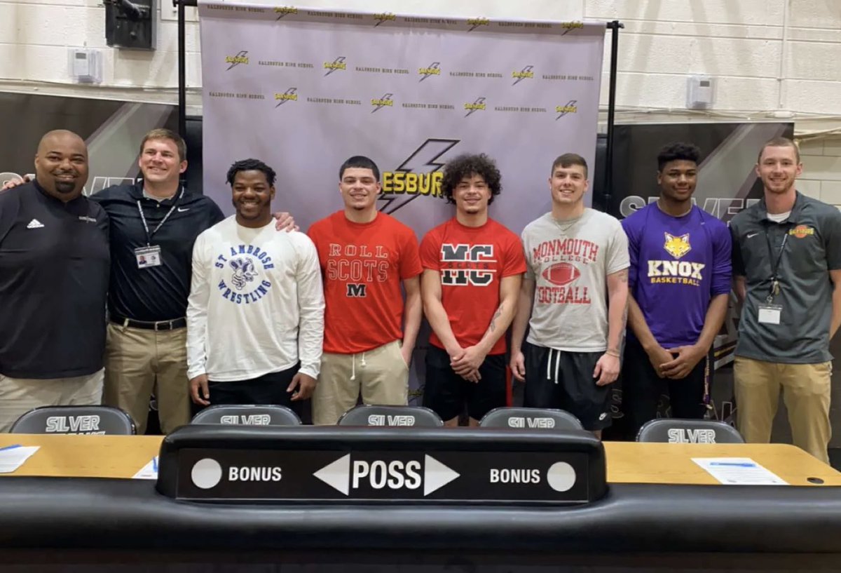 5 more off to college! Congratulations! #TheSilverStreakWay @DEgipciaco13 <a href="/alexegipciaco64/">Alexavier Egipciaco</a> <a href="/HunterDevena/">Hunter DeVena</a> <a href="/CarlDortch1/">Carl Dortch</a> @JeremiahEmorris