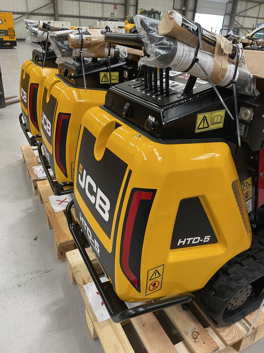 Watling_JCB's tweet photo. Get your NEW JCB HTD5 online today! Only 1 - 3 days for delivery ๐
Shop Now: https://t.co/WhgezuXMI9
#jcb #htd5dumpsters #htd5 #dumpsters #watlingjcb #buyonline #ecommerce https://t.co/SuVTYxM5wG