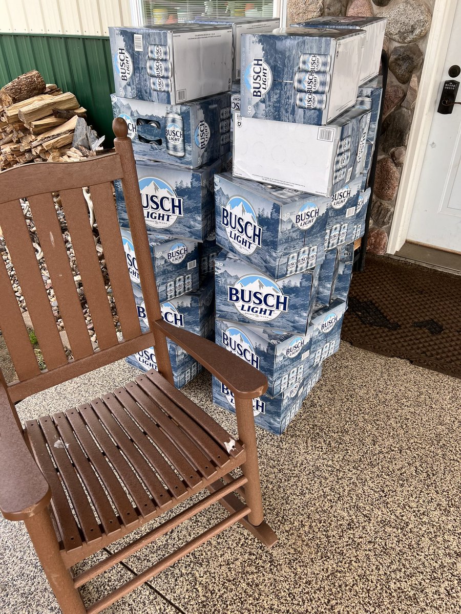 joethomas73's tweet image. Ready for summer!!!🍺🍺🥲🥲

@BuschBeer