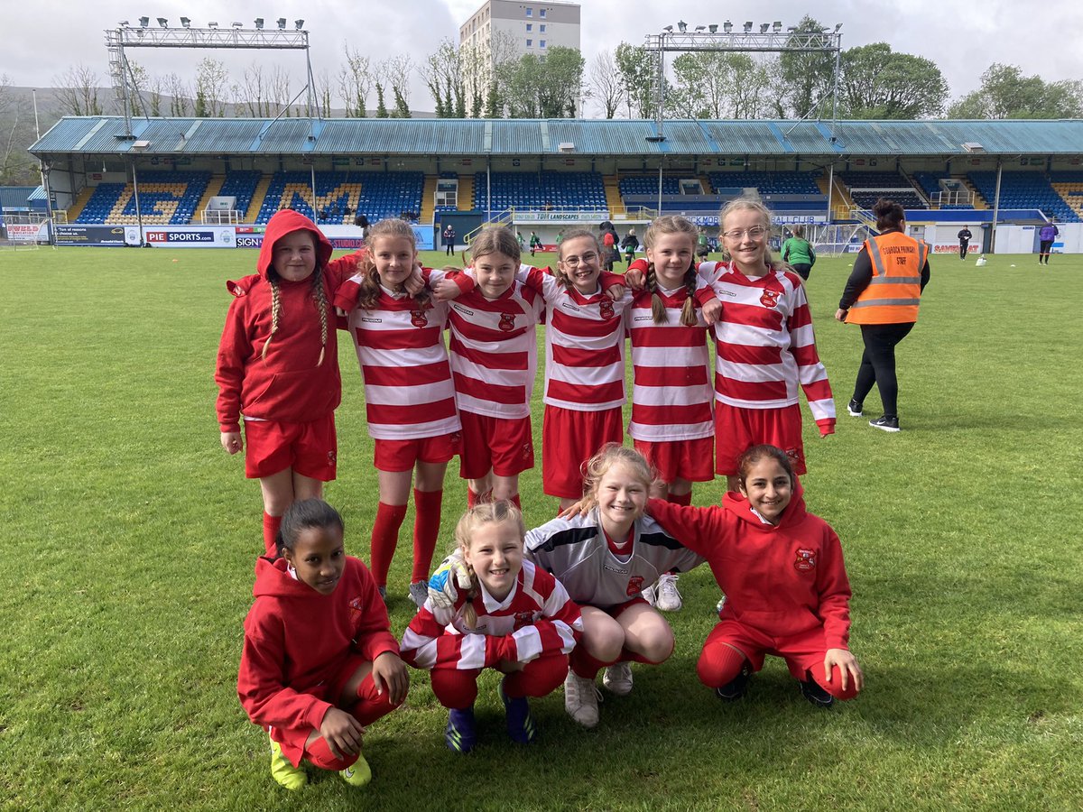 MrTrench95's tweet photo. So proud of these wonderful Whinhill pupils today! 👏 Played some amazing football and scored some fantastic goals! ⚽️ @WhinhillPS Thanks again to @ActiveSchoolsIC for organising! https://t.co/1ygQpcrG97
