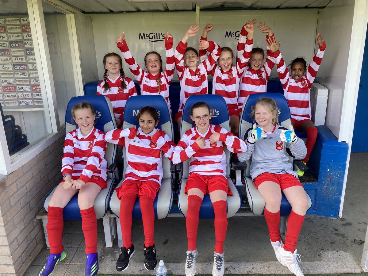 MrTrench95's tweet photo. So proud of these wonderful Whinhill pupils today! 👏 Played some amazing football and scored some fantastic goals! ⚽️ @WhinhillPS Thanks again to @ActiveSchoolsIC for organising! https://t.co/1ygQpcrG97