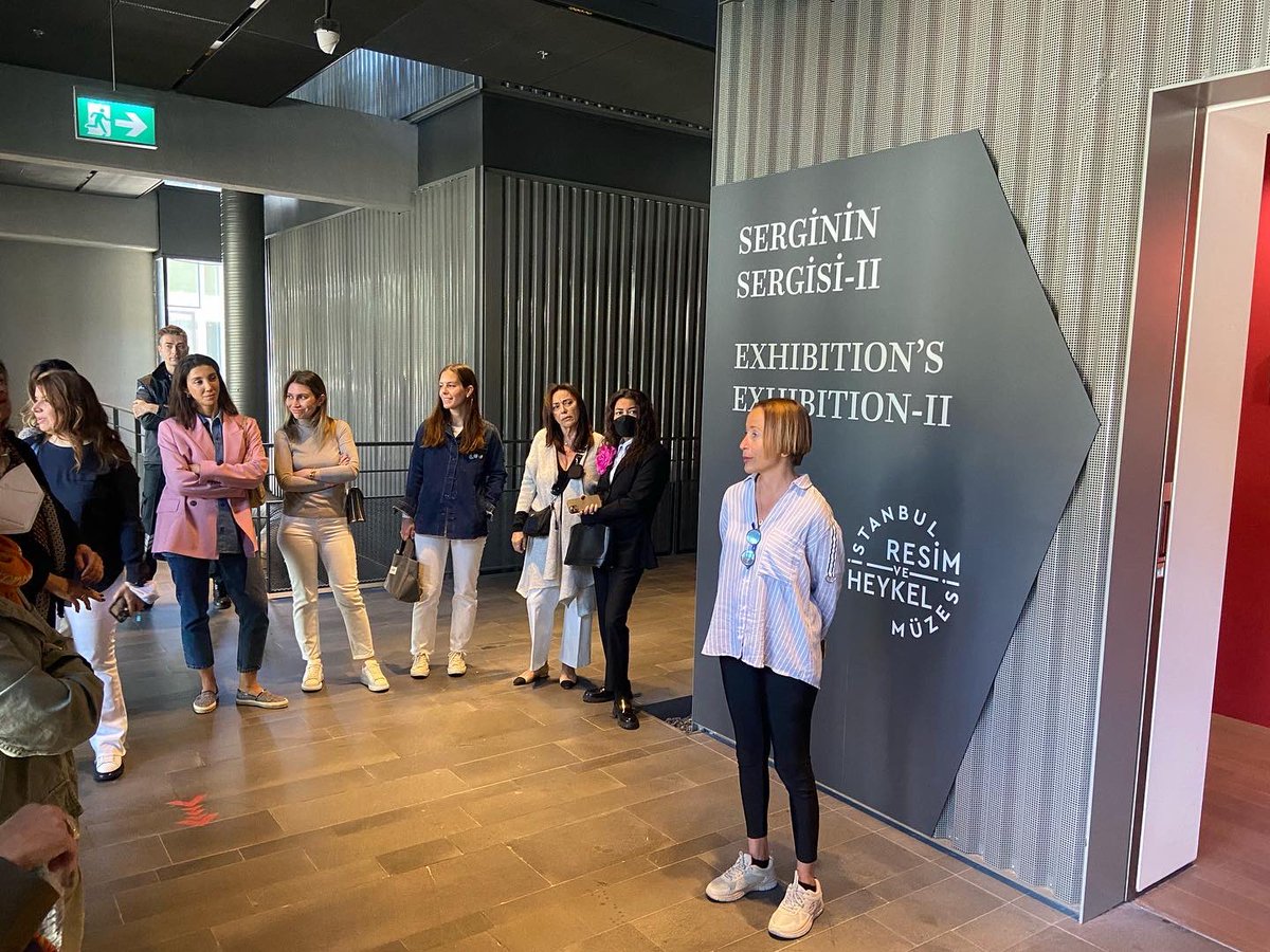 SpotProjects's tweet photo. SPOT.TER'da bugün, Galataport'ta yeniden kapılarını açan MSGSÜ İstanbul Resim ve Heykel Müzesi'nde, küratörlerinden Prof. Dr. Burcu Pelvanoğlu eşliğinde "Serginin Sergisi II" başlıklı açılış sergisini ve ardından “Osman Hamdi Bey” sergisini gezdik.
#spotproject #burcupelvanoglu https://t.co/dNXO64V81C