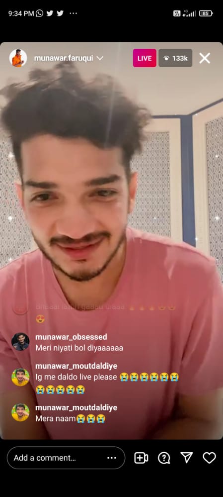 TheKhabriTweets's tweet photo. History Created by #MunawarFaruqui on live by registering live viewers of 133K
all Previous #BiggBoss records broken. He is above all BiggBoss contestants and other indian TV celebs as of now
@munawar0018
#MunawarFaruqi https://t.co/IwsZGc58nJ