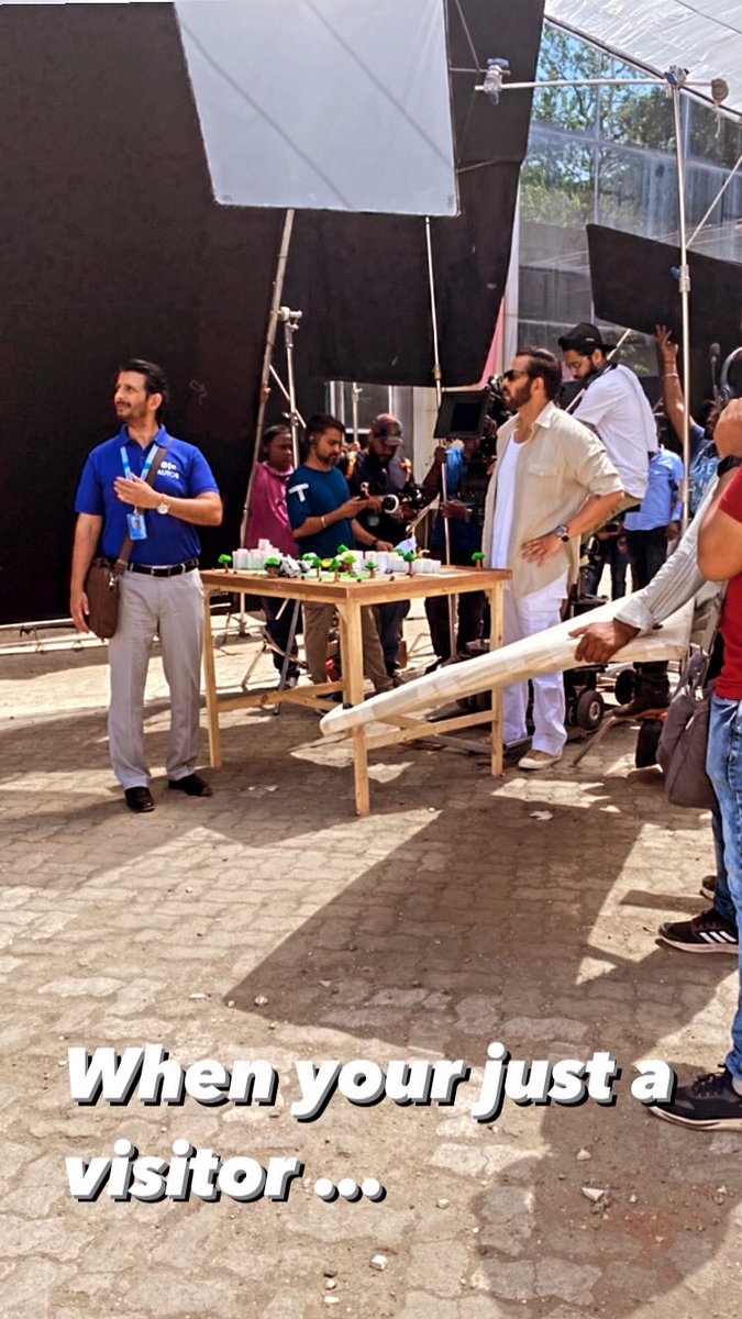 FilmyKeedaa's tweet photo. When I went on Ad Film shoot as a visitor..

#AdFilm #Production #Advertising #productionset #Olx https://t.co/nrDC3xgCnZ
