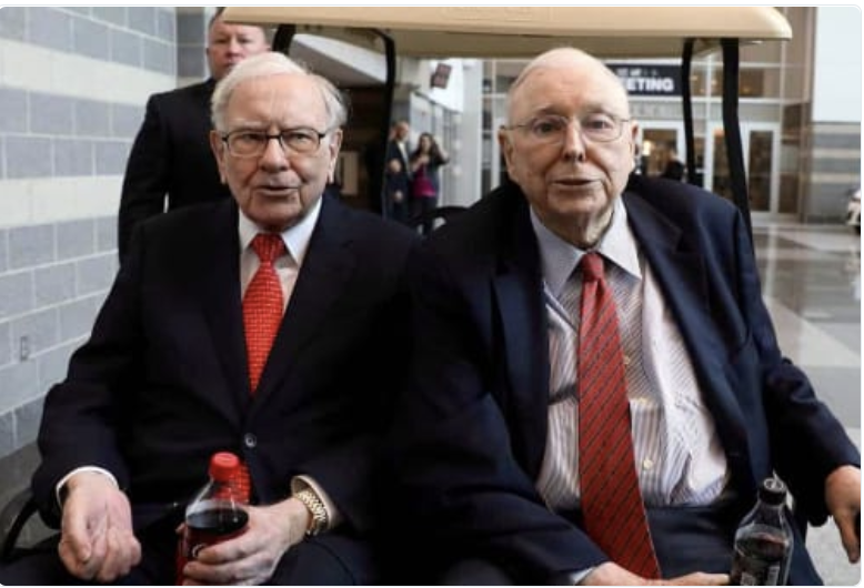 GRDecter's tweet image. Every year, 40,000 value investors fly to the middle of nowhere to watch two old guys drink Coca-Cola and eat peanut brittle for 5 hours.

Time for a thread 👇