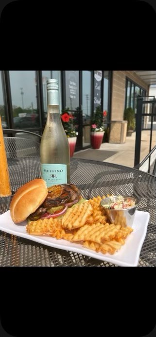 CBsChopHouse's tweet photo. Lunch Special: Teriyaki chicken on a split top bun with lettuce, tomato,pickle, onion topped w pineapple. Served w a choice of side &amp; white bbq sauce coleslaw. Today through Sunday. https://t.co/SZNk1HSq99