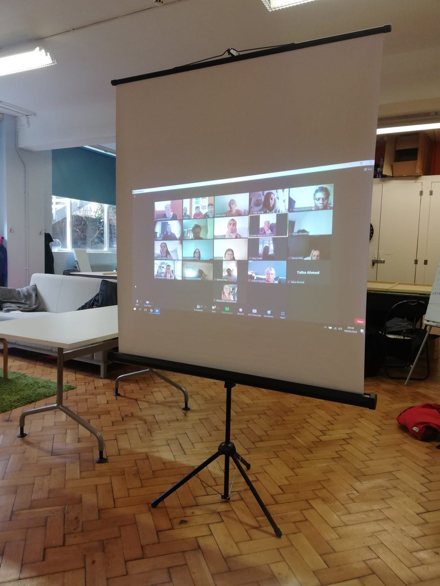 communicate2U's tweet photo. Our @communicate2U mentor group did a fantastic job of marking the #302cc presentations for @CovUniOT everyone had an opportunity to enhance their communication skills and gain feedback from our service users and communication experts. ๐ฃ๐ฆป๐ผ๐ฅ๐๐ฝโ๐พ๐ฅ๐ฅ https://t.co/8P9LKyEJs7