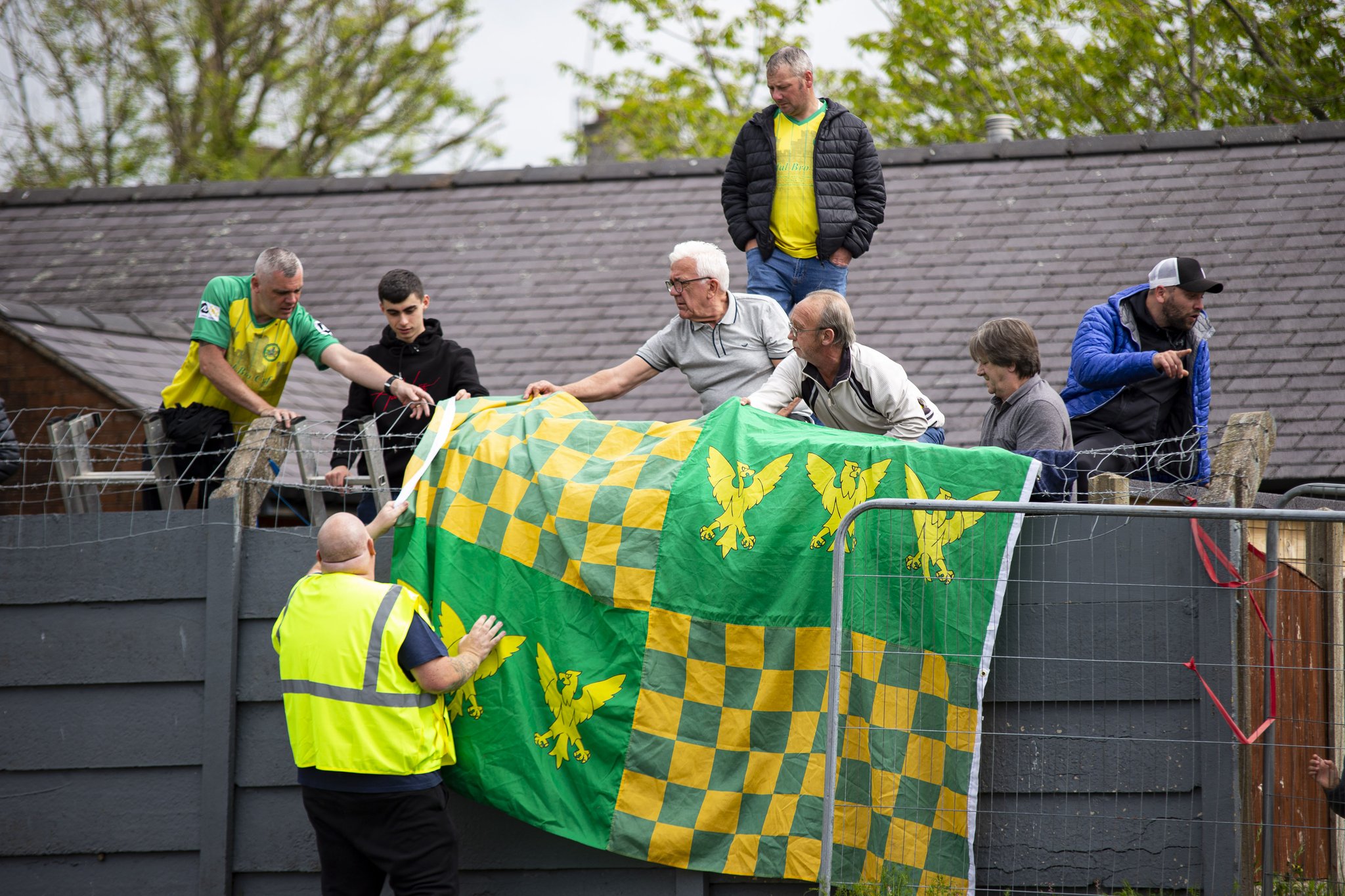 Caernarfon Town FC on Twitter "Throwback to our last Play Off Final! Surely the best un