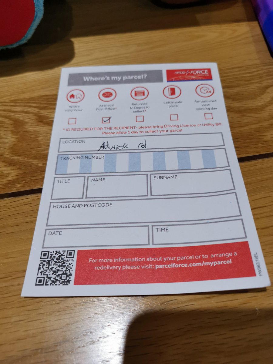 MrsLynseyWard's tweet photo. @parcelforce How do I find out which member of my household needs to take ID to collect a parcel? This was the card that was put through the letterbox.... https://t.co/00HQlTViB8