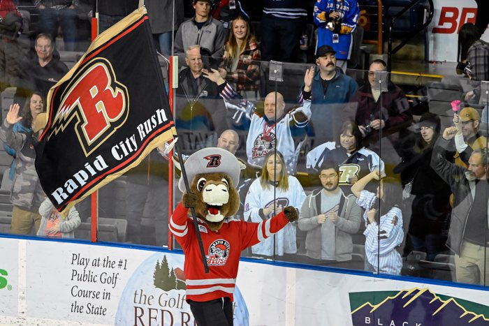 NuggetTheMascot's tweet photo. Do or Die Day.
But we’ve got this!!!
But we need to have you there tonight!!!
I’ve got the Rush winning 4-1.
#StakeYourClaim #BeatThoseBears https://t.co/jOFpVbP70U