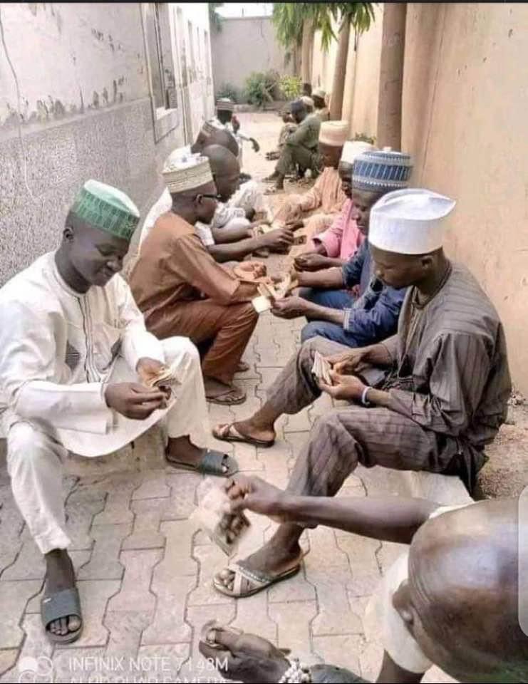 oluwadaser's tweet photo. To all the social media influencers and campaign movements. While you speak your turanci and slogans.
#theDelegates await the day!!! https://t.co/hbI8B9DJ4e
