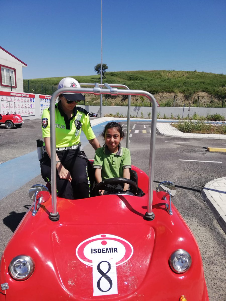 Ctinaztepeoo's tweet photo. Öğrencilerimiz trafik eğitim parkurunda https://t.co/e7pEz4ljcU