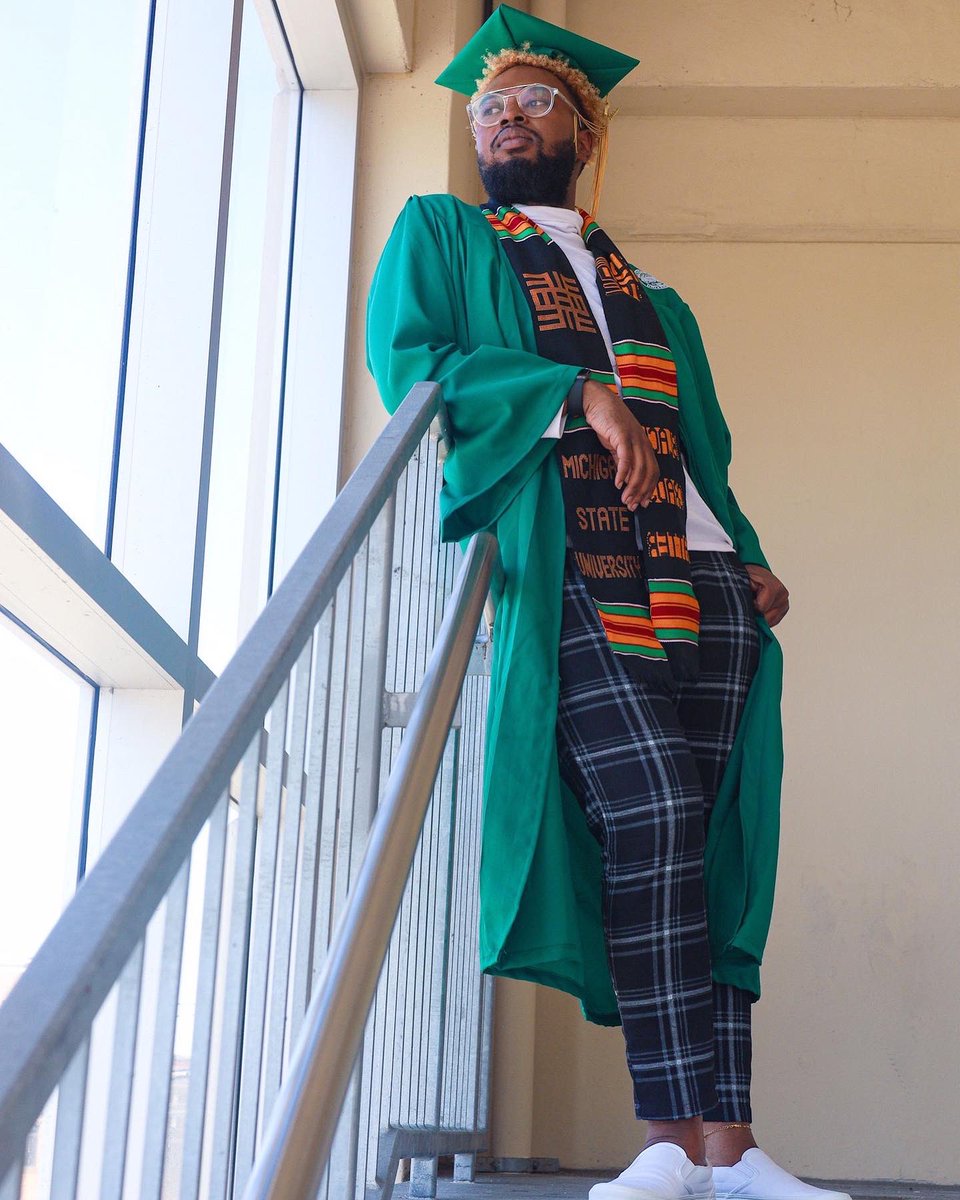 flashydre__'s tweet photo. Officially a college graduate 💚🤍 #msue2022 https://t.co/I3CL47VAiN