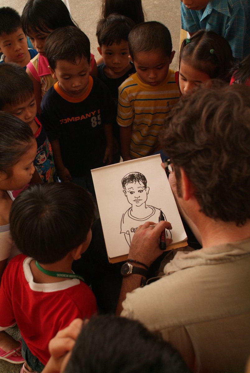 TignousOfficiel's tweet photo. Tignous a soutenu pendant longtemps les actions de @CSF_France En 2005 notamment, il était allé aux Philippines avec l'association et avait dessiné au milieu des enfants. Témoignage de cet engagement, l'exposition TIGNOUS FOREVER jusqu'au 21 mai au @CentreTignousAC https://t.co/OzKaUcXGc8