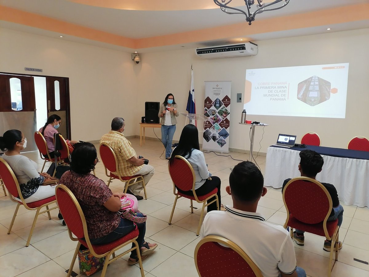 Periodistas miembros del <a href="/ConapeVeraguas/">Conape_Veraguas</a> de las provincias de #Veraguas y #Coclé reciben charla sobre operación y procesos de <a href="/Cobre_Panama/">Cobre Panamá</a>, con el fin de conocer de cerca la actividad minera que desarrolla esta empresa en #Panamá.