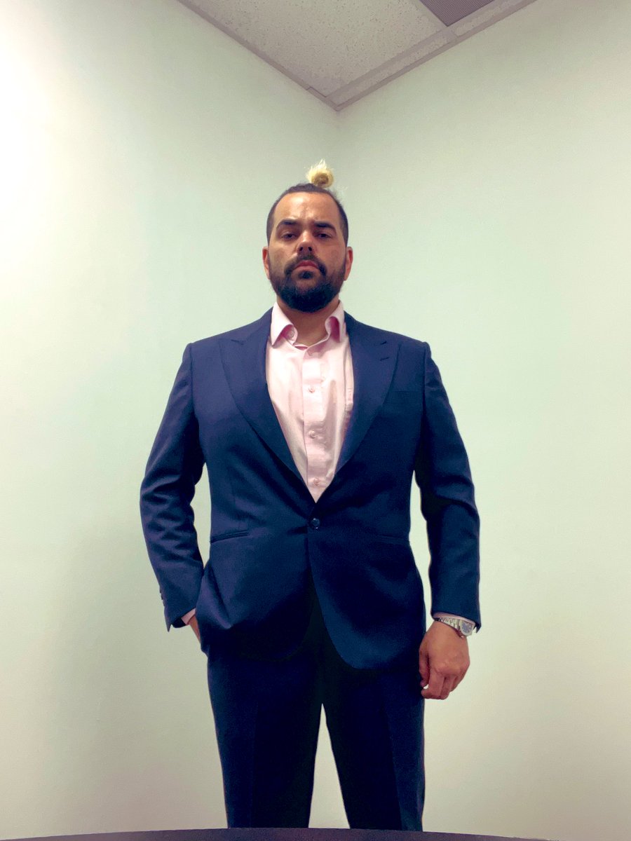 DrMotionFPS's tweet photo. The Best HANDS DOWN!! @MassimoRomaMTM Custom tailored suits in SOUTH FL! I had the opportunity to pick the pattern, interior, &amp; even the buttons! If you’re ever in Miami, this is where u wanna get fitted! #tailormade #italiansuit #powersuit #teitchstreamer #cleanupwell #massimo https://t.co/ndkUKqLb0K