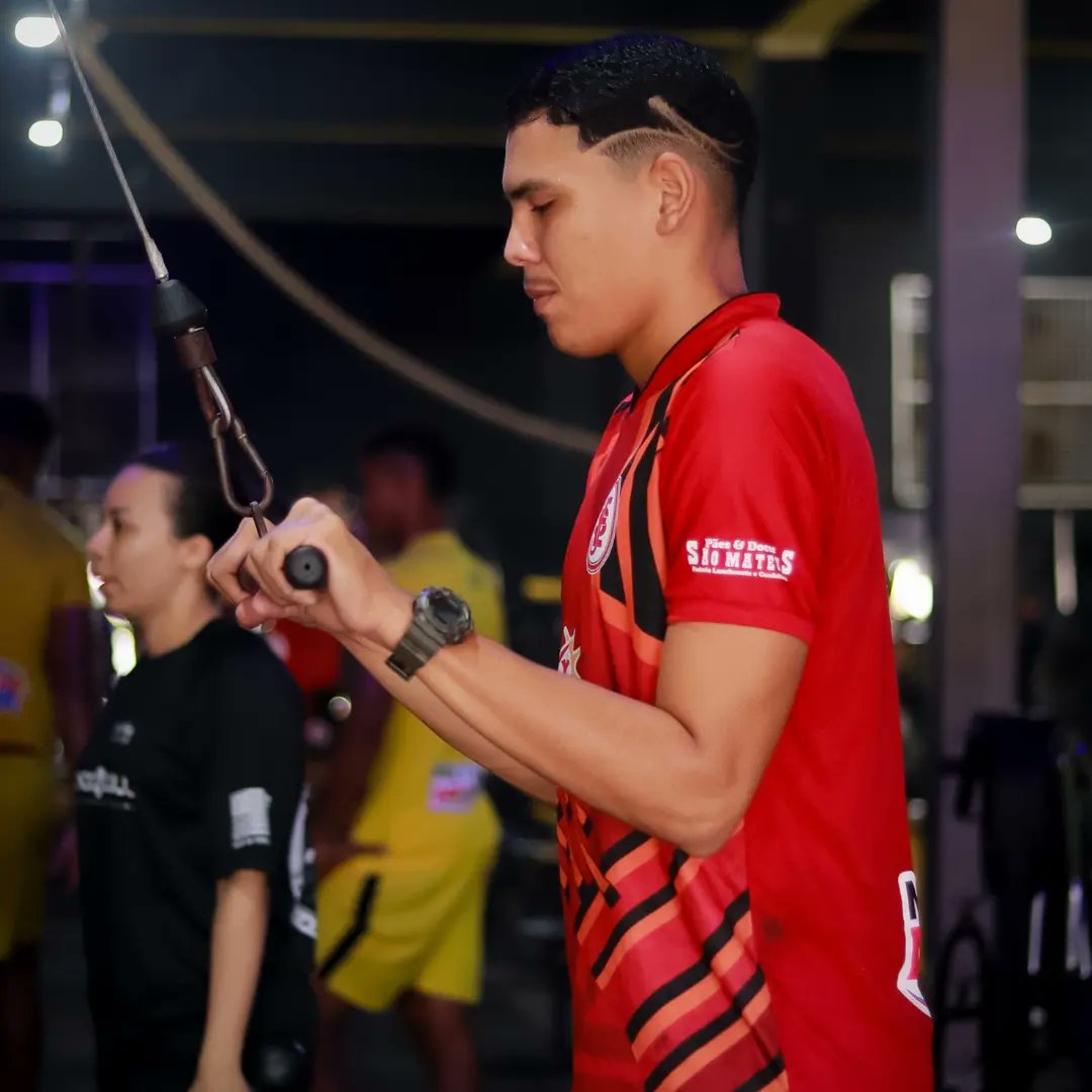 JuventudeSamas's tweet photo. Confira as imagens do Poraquê no treino pela manhã na academia . 

@lionfitness #ParceiroOficial 

O elenco retorna as atividades no estádio Pinheirão às 15h30. 

❤🤍🖤 #OrgulhodoInterior  🤍🖤❤

📷 @mvitoriafoto https://t.co/1XV47taCNm