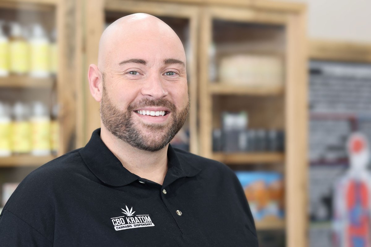 CBDK_PressRoom's tweet photo. PRESS RELEASE | "CBD Kratom Announces New COO"
Just after being named the largest cannabis firm in St. Louis by the @stlouisbiz, we are pleased to introduce our new COO, Jason Brandl.
Read more: https://t.co/GXYMGuC6Ic
#press #pressrelease #PR #news #cannabis #cbdkratom #coo https://t.co/O0xuMmHUsD