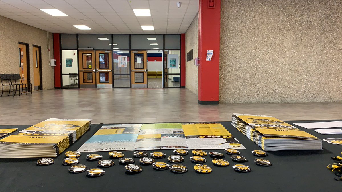 At my last lunch visit of the school year at <a href="/Grapevine_HS/">Grapevine High School</a>!!! Come by and chat with me!! #TexasShockers 🖤💛