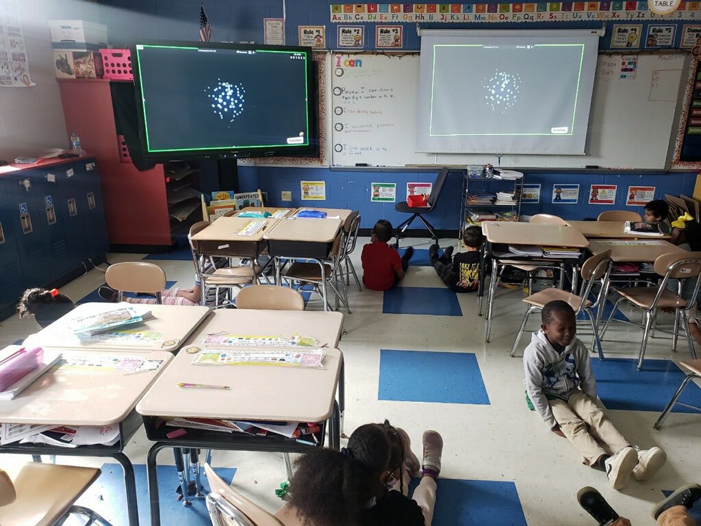ThomasEdisonES's tweet photo. Ms. Smith's class having a mindful minute after coming in from recess for Tune-In To You Tuesday!!! @MNPS_kidshealth #MNPSWellnessWeek2022 #EdisonElementary #MNPSWellnessWeek2022 #tuneintoyoutuesday https://t.co/CEAisCIPxv