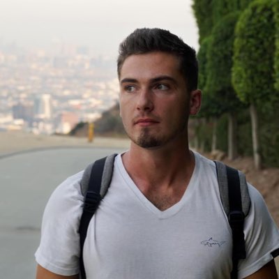 Digital Nomad Guy tweet media