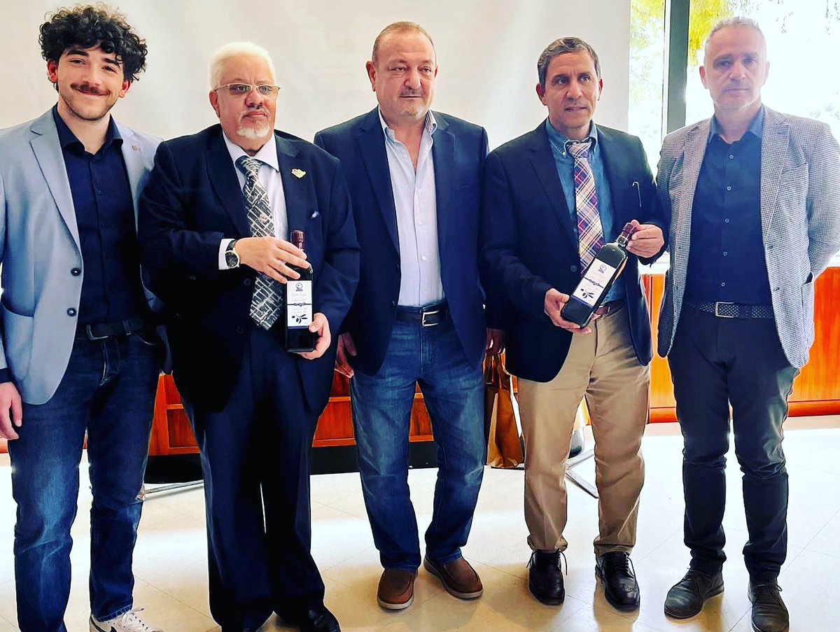 Rurabilandia's tweet photo. La delegazione del #Saudi_arabia in visita in #Italia per incontrare aziende esportatrici di beni alimentari #KSAR #Food #trade #world #future https://t.co/m9E4gK6cgq