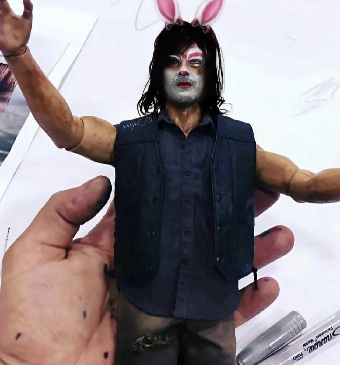 <a href="/wwwbigbaldhead/">norman reedus</a> Congratulations on the Reedus repost (3rd pic), <a href="/amyd_79/">amyd_79</a>!! 😃 YAY!!! 🎉🤸‍♂️🎉🤸‍♂️🎉💜

RT :