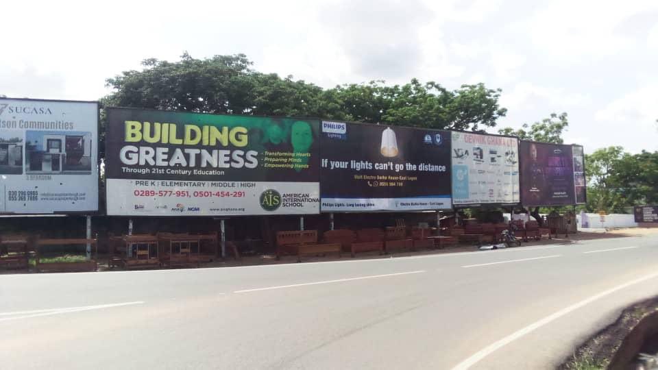 ElectroDarkoH's tweet photo. Seen our billboards in town?
No violence this time. Buy Philips LED lights from @ElectroHouseGh and enjoy a long lasting shine.
#PhilipsLights #PhilipsLED #LEDlighting #ElectroDarkoHouse https://t.co/tIXoYrhvla
