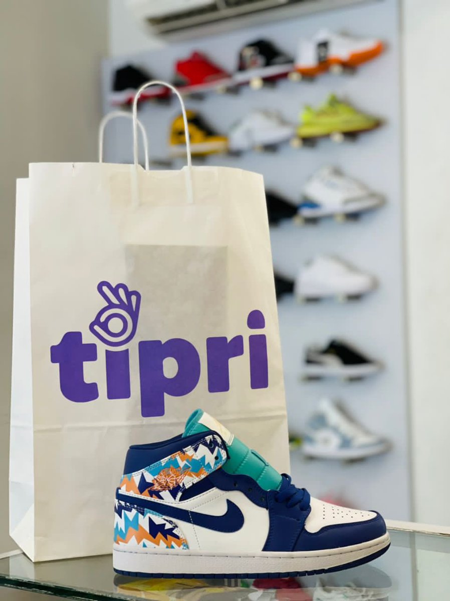 Tipriht's tweet photo. New stock de Sneakers !!!! https://t.co/hugrhZyWAc