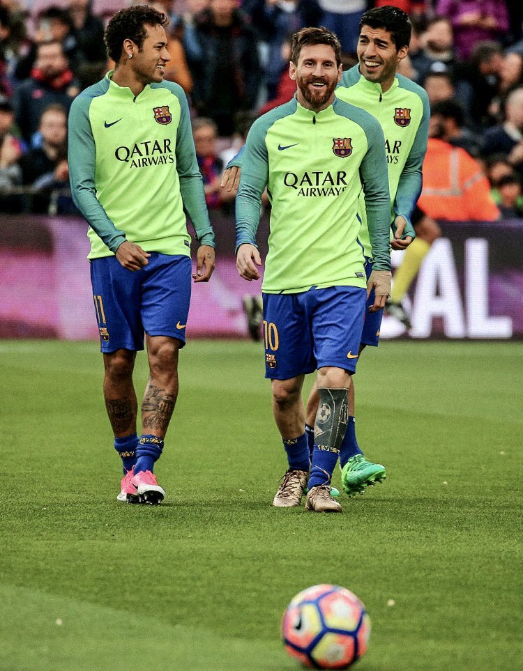 antonella880001's tweet photo. Fût un temps où nous les supporters du Barca on était heureux. Chaque soir on attendait les soirées football du @FCBarcelona … https://t.co/AfQ4Z5Q7vq