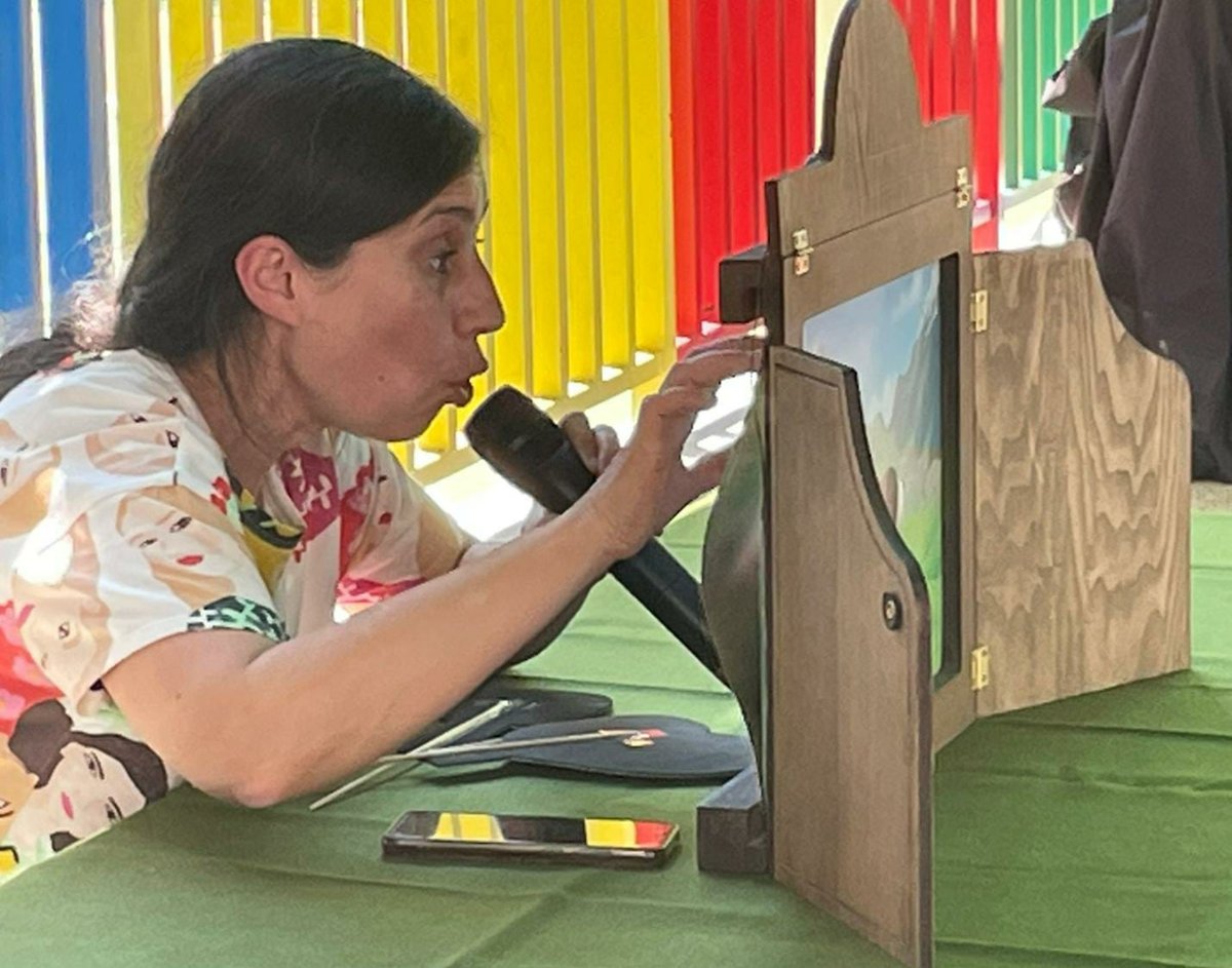 AFAMenendez's tweet photo. ¡Segundo día de las IV Jornadas de Diversidad!

Narración de cuentos de #diversidad a los peques de infantil por parte de familias voluntarias https://t.co/IToatFftYy