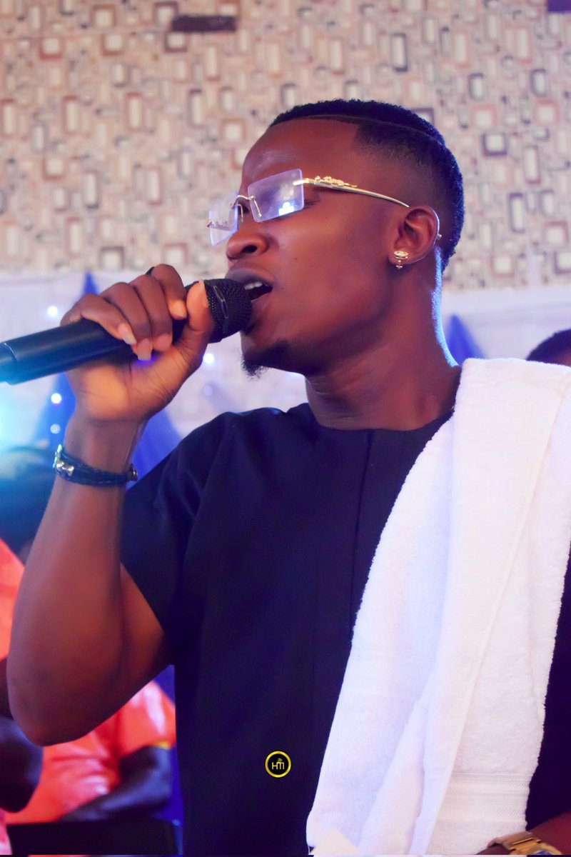 hollarjaymusic_'s tweet photo. H O L L A R J A Y 🎙️
#Laneminder #solomusic #teamHM https://t.co/UXy6NQ9yAp