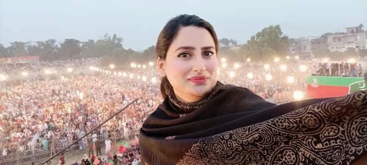 khandoachohan's tweet photo. #امپورٹڈ__حکومت__نامنظور
#maleehahashmi https://t.co/BsoGxdI0f3