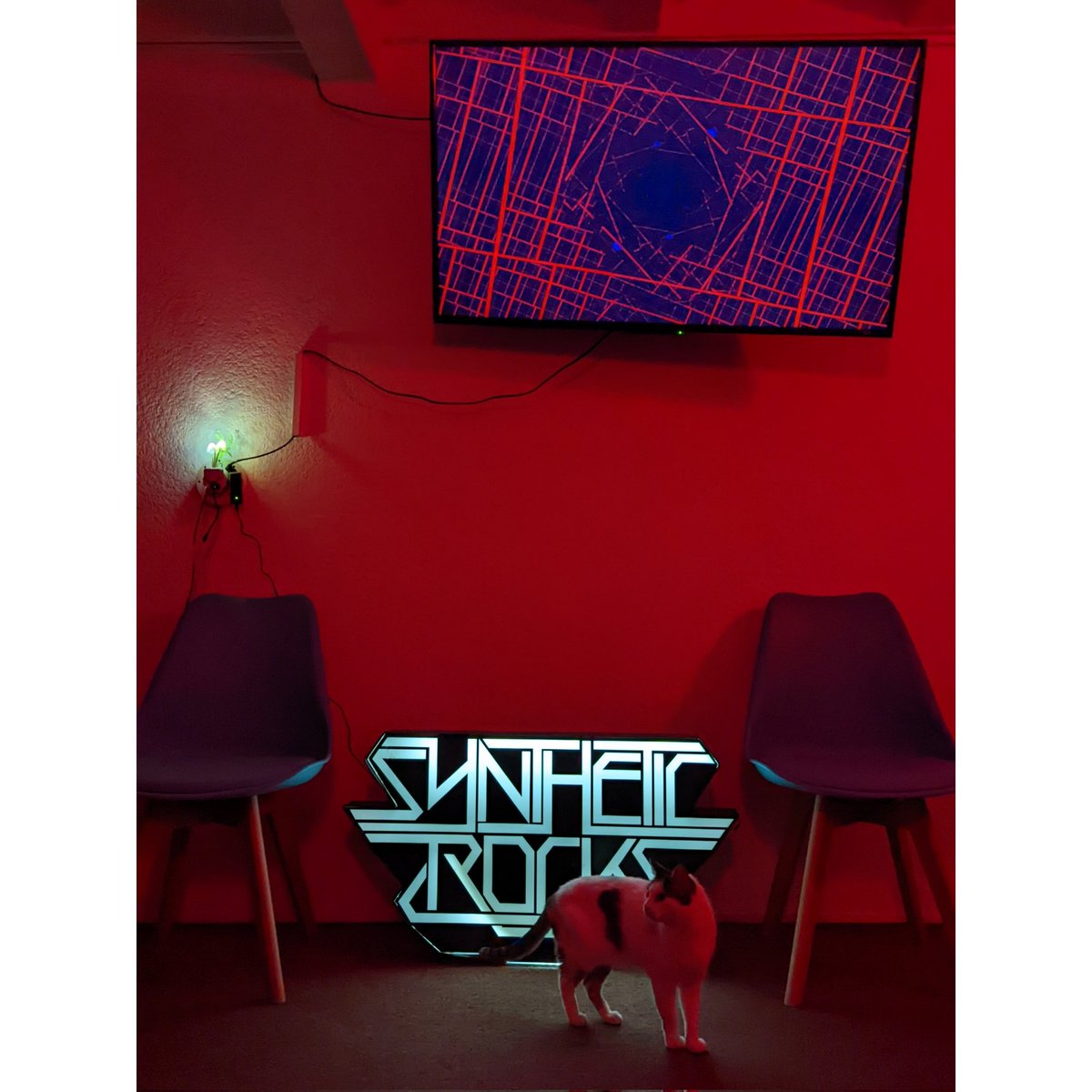 mucsinauta's tweet photo. Últimamente me han dado ganas de revivir #SyntheticRocks; incluso hace unas semanas @bigstereo anunció su regreso y pensé que el ambiente está retro y nostálgico, no sólo soy yo...
.
.
. https://t.co/qj9mterqX0