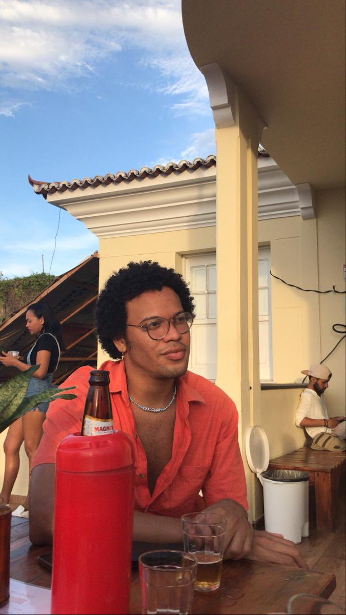 thali uchis tweet media