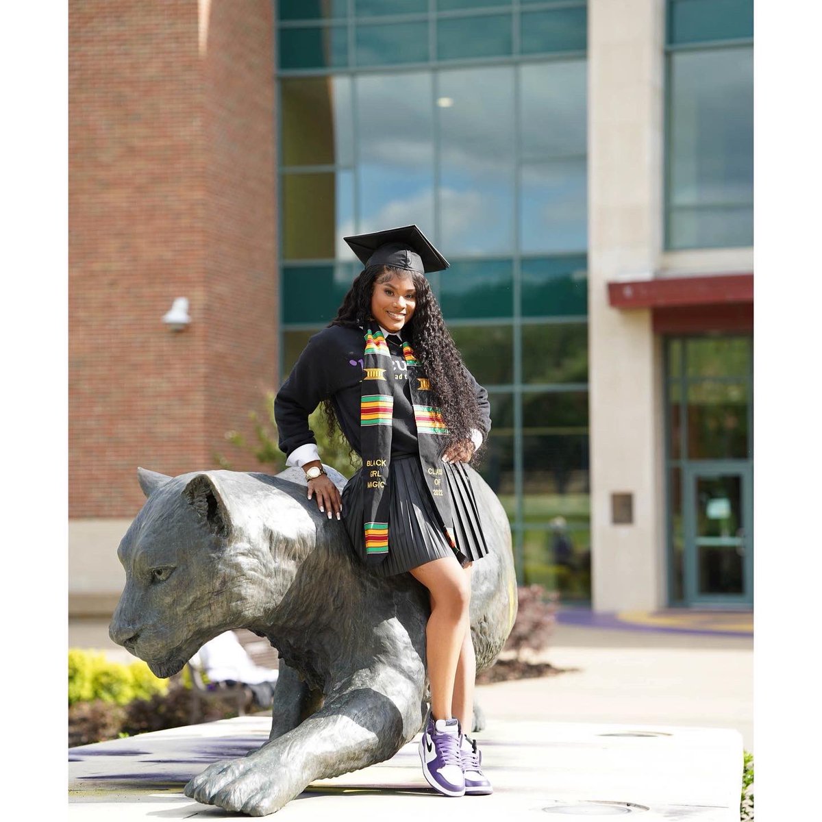 May 14th, 2022…. 8:30am ✨
 They want heat and I’m the only provider…
I have prayed for so long for this day to finally come. I will be graduating with my BS in Agriculture & Concentration Animal science 🌾 at THEE PRAIRIE VIEW A&M UNIVERSITY! 💜💛💉  #PVAMU22 #PVGradSwag