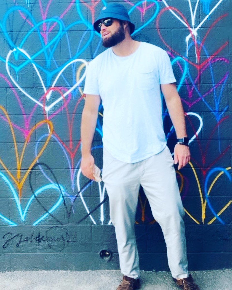 Brendanhowe13's tweet photo. Sending out ❤️ #NewportBeach #KindnessMatters #Crypto #cryptocurrencies #markets https://t.co/0gTyakoUey
